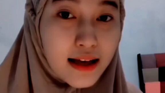 Masya Allah suara MBK nya.. adem sholawat nariyah