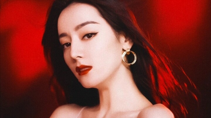 ["Beauty Goddess" Dilraba Dilmurat] One lipstick and one bottle of wine are enough to kill someone!