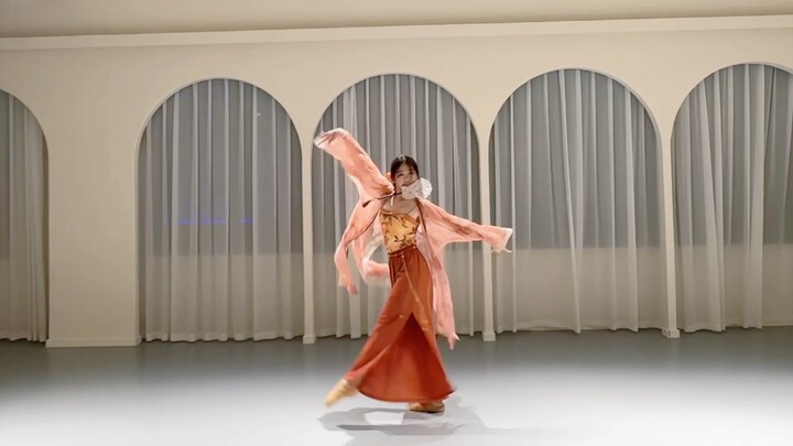 "The Complete Version of Luo Chun Fu" | A Tiny Dance Studio, Yet a Grand Stage