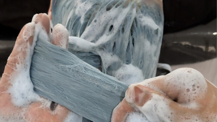 เธอบอกว่าในที่สุดก็ย้อมได้เป็นสีน้ำเงินตามที่ใจต้องการแล้ว～