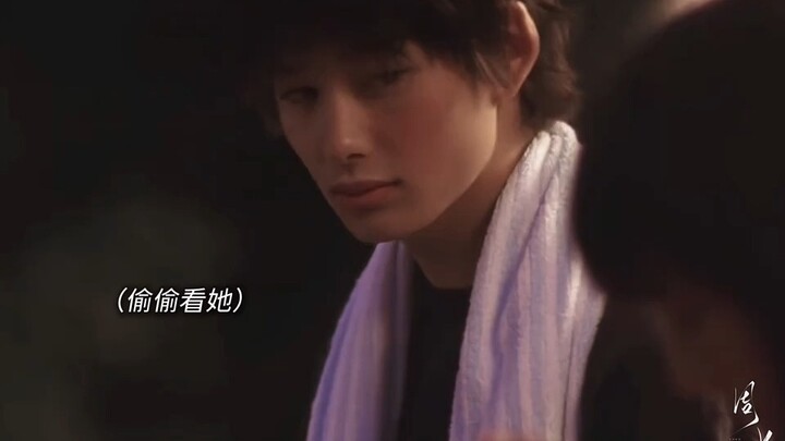 Siswa pindahan x cewek imut, pengin dapat jaketnya tinggal cium aja～ Meski potong rambut pendek, tet