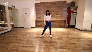 果然娱乐训练生  葛鑫怡solo舞蹈练习室