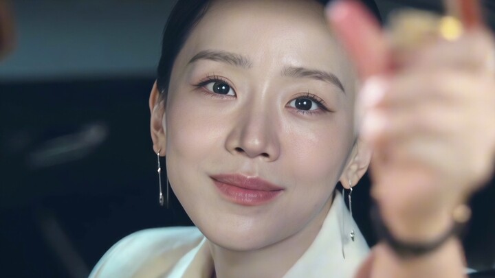“Có lẽ tôi cô đơn hơn bốn mươi năm chỉ để gặp được cô ấy” Có gì đó không ổn, hai người các bạn rõ rà