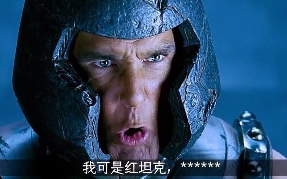 来感受下红坦克的压迫感，硬扛雷神之锤，雷神和绿巨人都不是对手