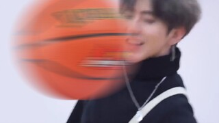 Cai Xukun dipukul dengan bola basket