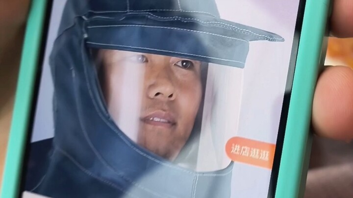 السلف يروّجون لملابس الحماية الواقية