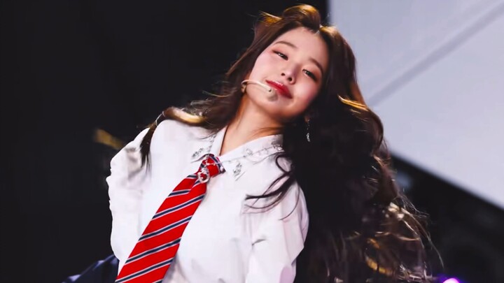 สนามเยอรมันของ IVE Royal: เล่าถึงวิธีที่ฉันติดใจจางวอนยองแค่เพราะไลฟ์สดครั้งเดียวเท่านั้น