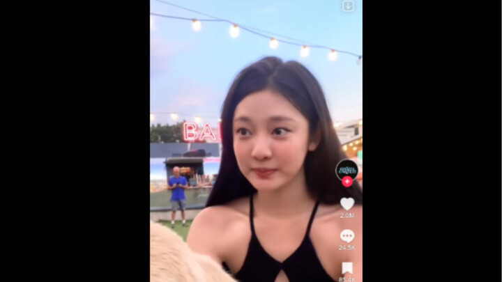 Mengulas beberapa video solo Ningning di TT yang jumlah like-nya telah menembus satu juta; mencapai 