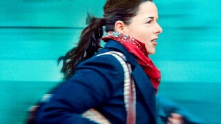女人每天生活在架子上，竟只是为了给富豪老公充当花瓶