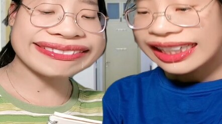 ใครอีกแล้วที่จะเข้ามาส่องกระจก