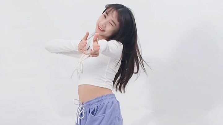 [IU Li Zhien-Celebrity] Super sweet simple dance for beginners - it is said that the dance is as swe