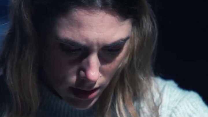 Tôi có một cổng USB trên tay và tôi có thể du hành xuyên thời gian bằng cách cắm nó vào!