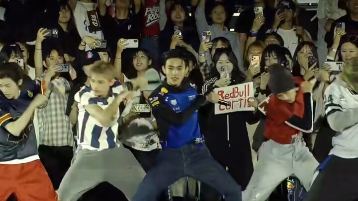 cortis Red Bull (musiknya tiba-tiba bikin anak-anak kaget hahahaha