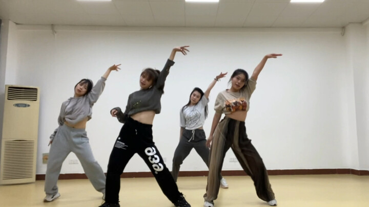นักศึกษาสาวรีบขุดคุ้ยเรื่องทอมบอย มาดูกันดีกว่า...