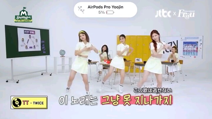 [ITZY Yeji Hwang] Random dance segment—when will we get to enjoy dance Vlive again?