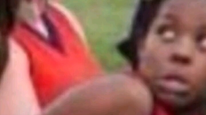 Ngakak banget! Tim pemandu sorak di luar negeri tiba-tiba mengalami insiden tak terduga saat perform