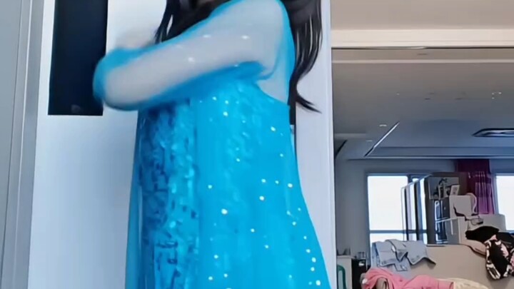Kakak Kelinci Biru