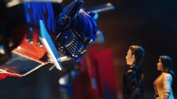 AUTOBOTS SHOW OFF
