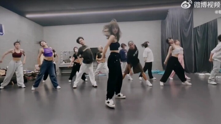 【Trình Tiêu】Phiên bản phòng tập vũ điệu thủy yêu + phiên bản chính thức trên sân khấu, tuyệt vời quá