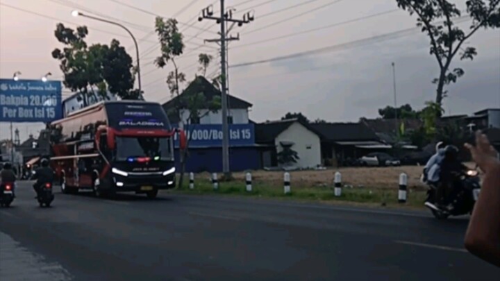 MK:Gak Tau Ini Bus Jetbus Berapa.  yang tahu tolong Kasi Tahu dikomen Ya;)