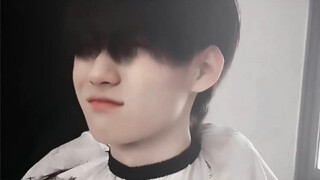 【TNT Zhang Zhenyuan】This little thing is so round, it must feel great to pet!