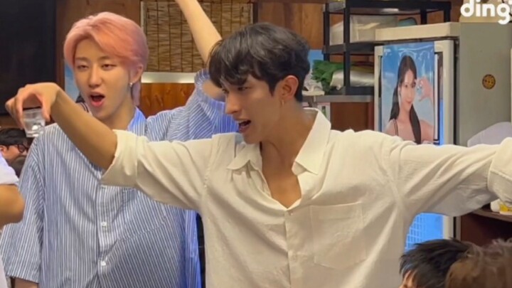 [Li Shumin] Drunk puppy sings so cool—truly a live performance god!