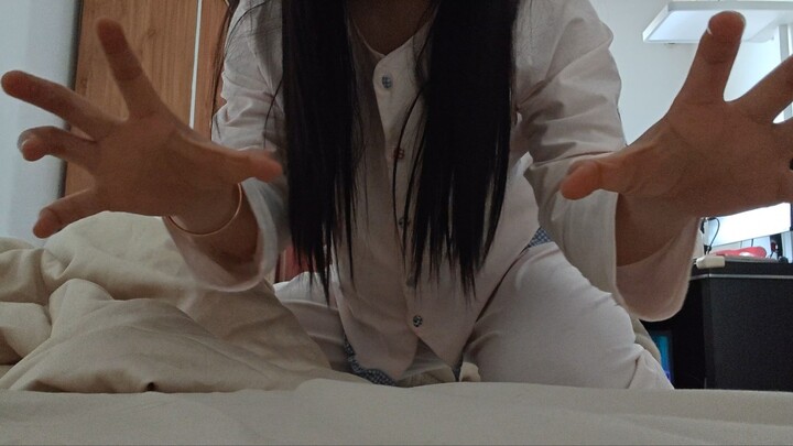 Em trai ngoan, để chị sờ sờ nào ô hô hô hô ha ha ha