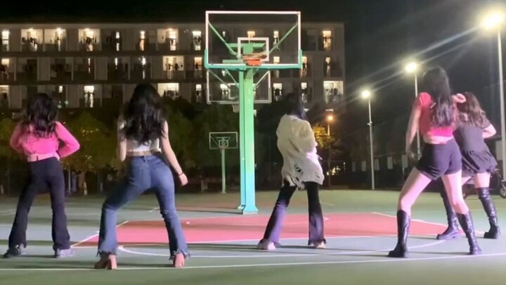 [Campus Life] The wellness session next door just ramped up to NBA-level intensity! This dance packs