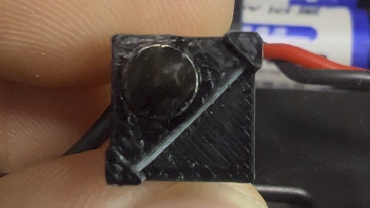 Retro black tech: a new mechanical dot-matrix screen project is in the works! We’re aiming for DIY-f