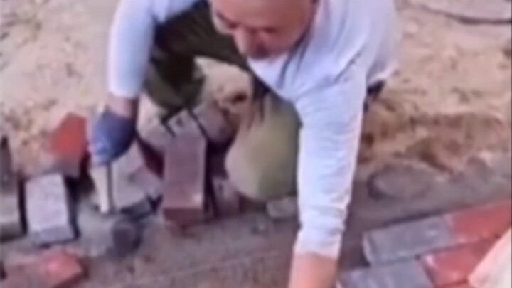 Trẻ em: Con cảm thấy tê liệt.