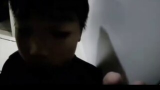"There is no trust in Qingmei in his eyes, only caution in opening the door"