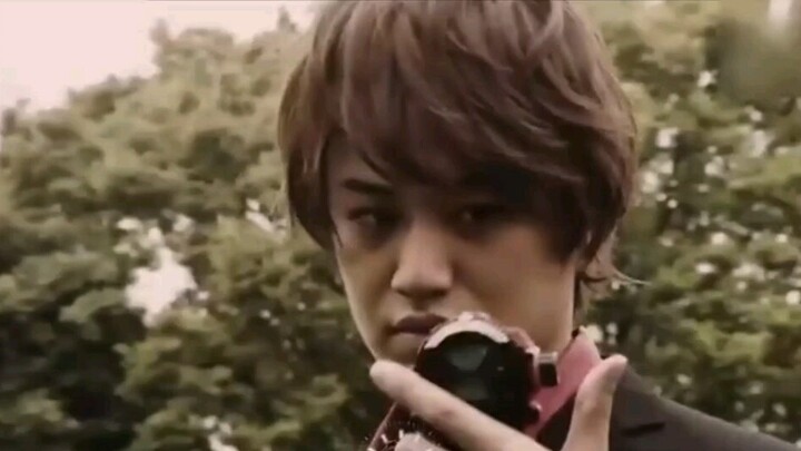 Kamen Rider Emperor Rider แบบฟอร์มที่หลงใหล ชูเสี่ยวหมิง พูดไม่ออก