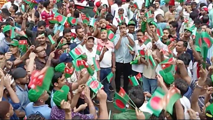 কত মিটিং মিছিল আর রাজনীতির খেলা