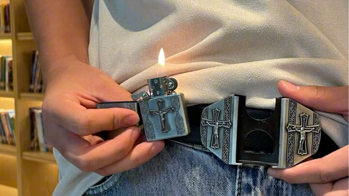 This is exactly the kind of thing boys can't refuse—handsome yet packed with practicality!