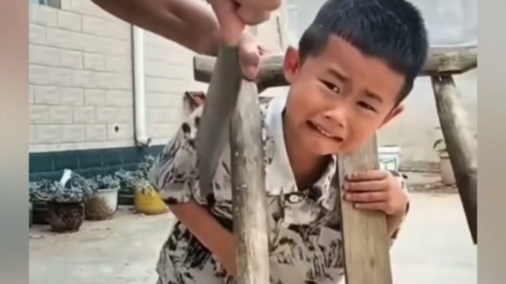 Con: Tài khoản mới, đừng làm gì cả