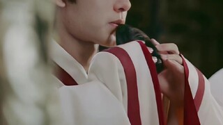 卧槽卧槽！我竟然被仅有两秒镜头的群演蛊到了！出场弹幕炸了！！