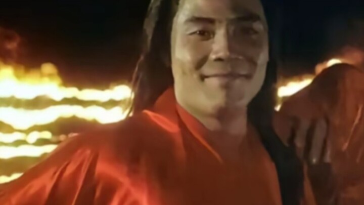 Ternyata cuplikan asli pasukan besar berbaju merah yang berlari ke tengah api berasal dari sini!