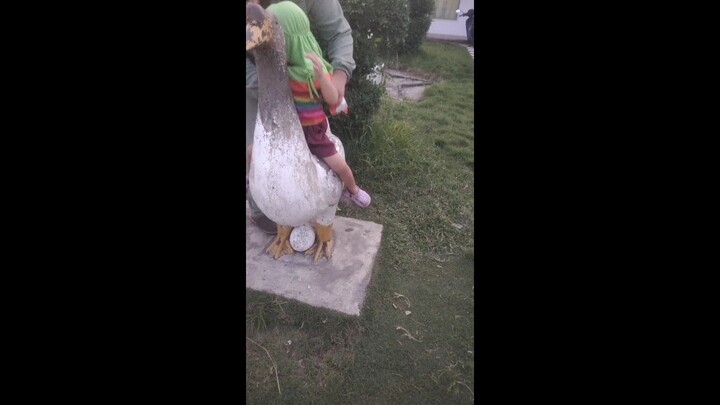 naik anak an raksasa