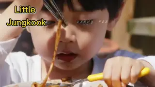 Little Jungkook Vs Jungkook Eating