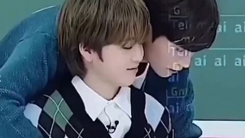 Grabe si kuya makatingin