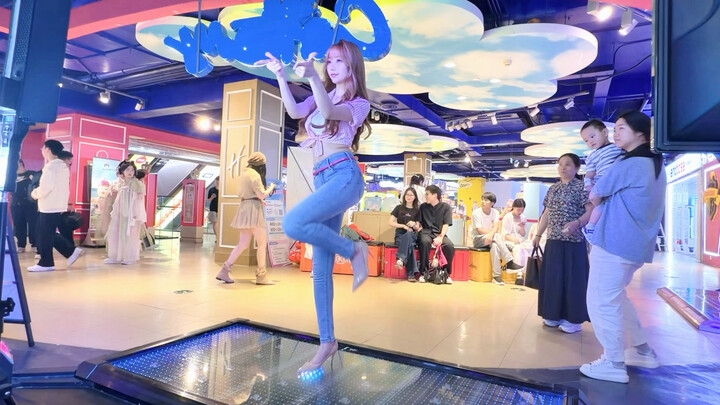 เด็กน้อยมองด้วยความตั้งใจ～น่ารักจัง