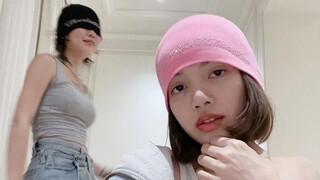 Lisa menari "MONEY" bersama guru koreografi