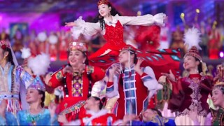 After such a long time, I still get shocked when I watch this dance again [Dilraba]