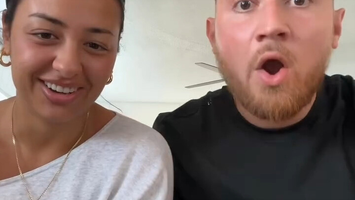 Tôi làm biểu cảm, bạn lồng tiếng… hahaha!