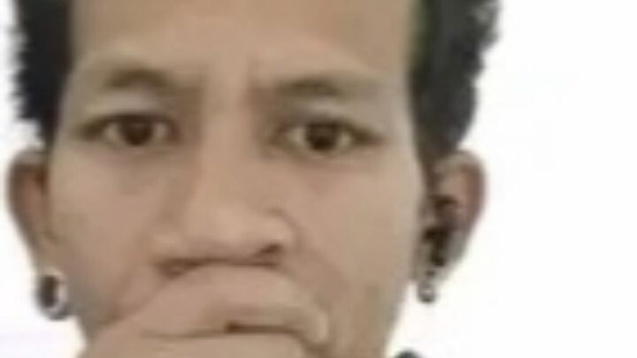 entah sampai kapan aku harus begini jatuh cinta pada cewek yang udah punya pacar