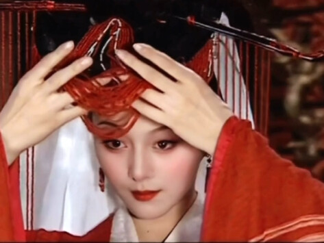 At 19, it only makes sense for her to unveil herself and blow everyone away.