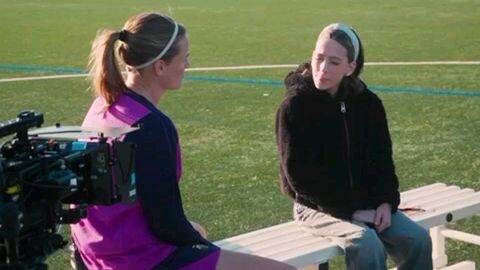 Pemain Barcelona Melatih Sepakbola Anak kecil