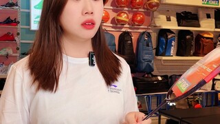 普通人应该不会买这么贵的#羽毛球拍 ，会买成品拍还是一对带羽毛球的那种...#康发体育#尤尼克斯