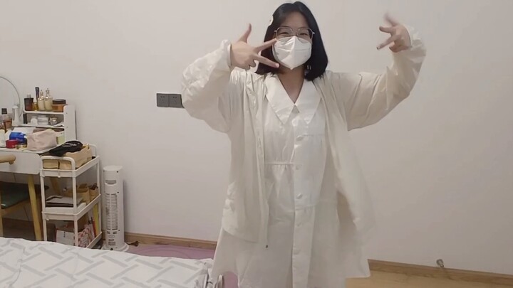 Secretary Dance/When a female high school student is bored at home during the summer vacation, she s