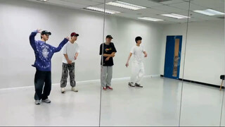 This is the first time I've seen the adorable sugar-roasting cutie dance^_^